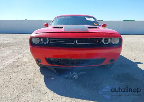2016 Dodge Challenger R/T z USA, uszkodzony, nr VIN 2C3CDZBT9GH125327